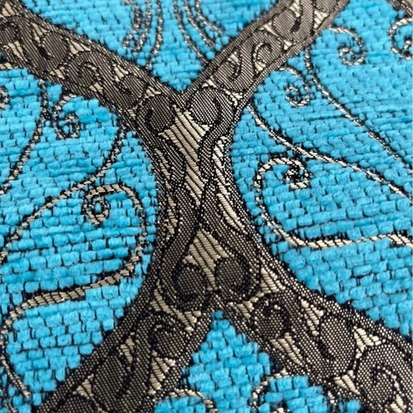 NWOT Custom Pillow Covering - Picture 2 of 8